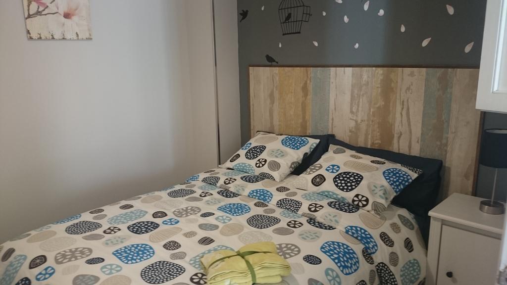 Apartamento Cigueena Zaragoza Bagian luar foto