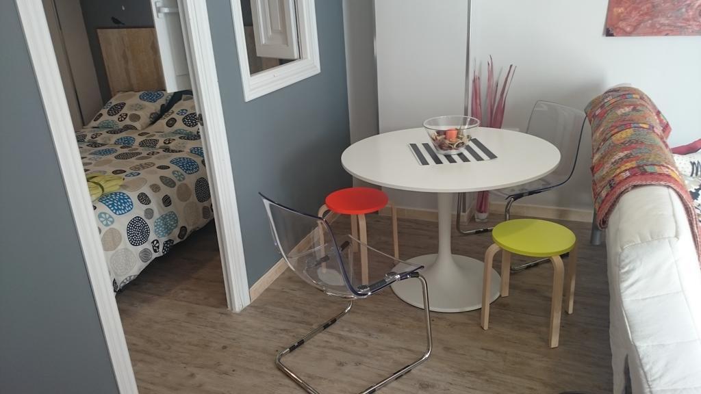 Apartamento Cigueena Zaragoza Bagian luar foto
